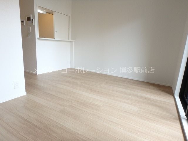 ※別部屋の写真の為現状優先します エンクレストベイサイド通り リビング