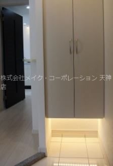 玄関 WE渡辺通り 玄関