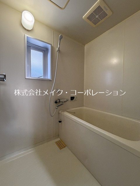バス O・C・アパルタメント 風呂画像
