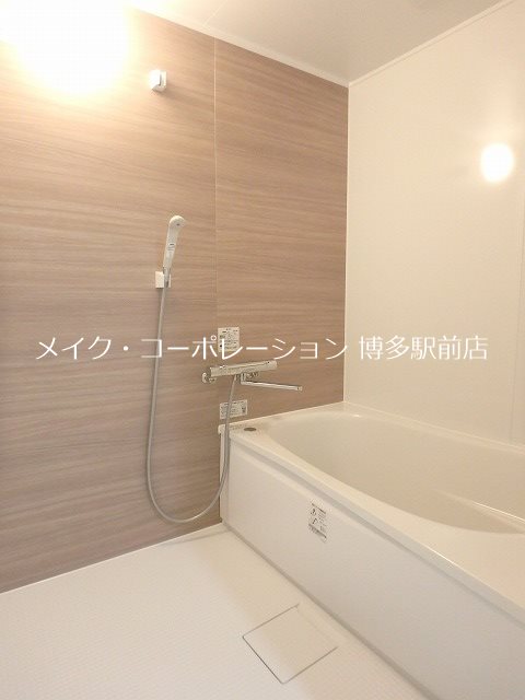 ※写真は棟内別部屋参考写真 カワイアーバンビルⅡ 風呂画像