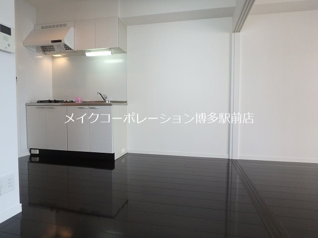 ※別部屋写真参考(フローリング白色) ラファセ美野島 その他11