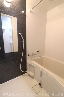 写真は同型タイプ アパルトマン昭南町 風呂画像