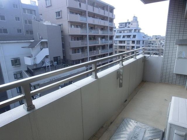 三川ビル ベランダ