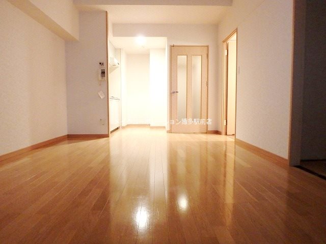 ラフィーネ博多駅前 リビング