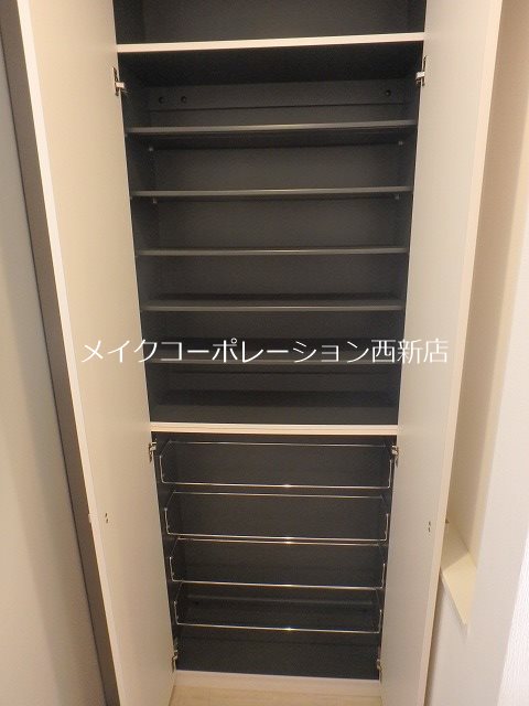 玄関 メゾン・ウィステリア その他7