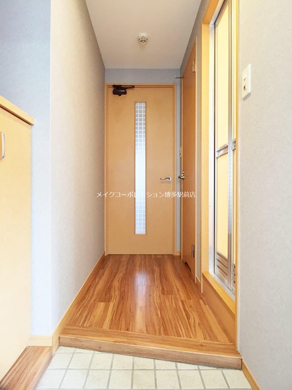 ※別部屋写真使用現状優先 クロスステージ博多駅前 玄関