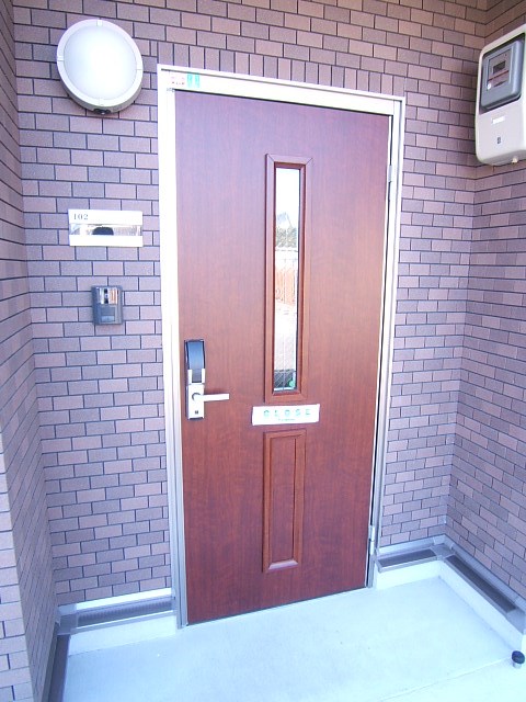 写真は同型タイプ ルミナス 玄関