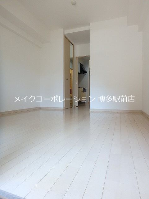 グランドシャルマン博多駅前 リビング