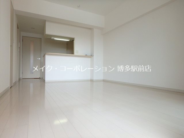 サウスフォー リビング