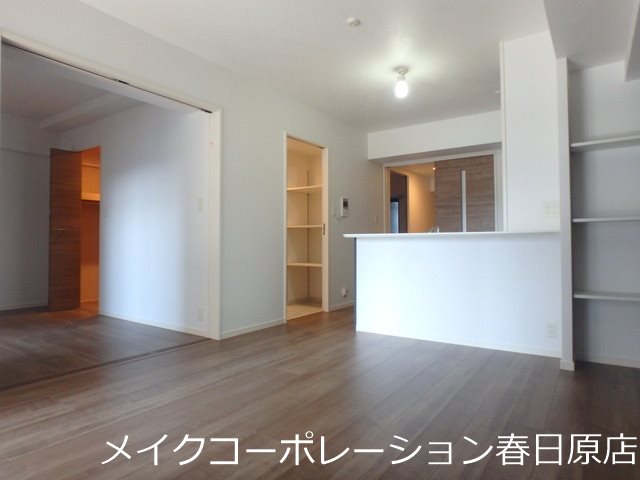 写真は同型タイプ BLESS南福岡駅前 リビング
