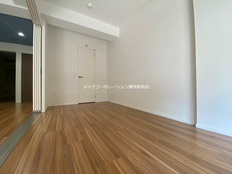 ※写真は棟内別部屋参考写真 テトラッド ベッドルーム