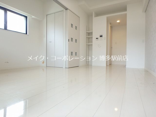 ヴィラージュ県庁前参番館 リビング