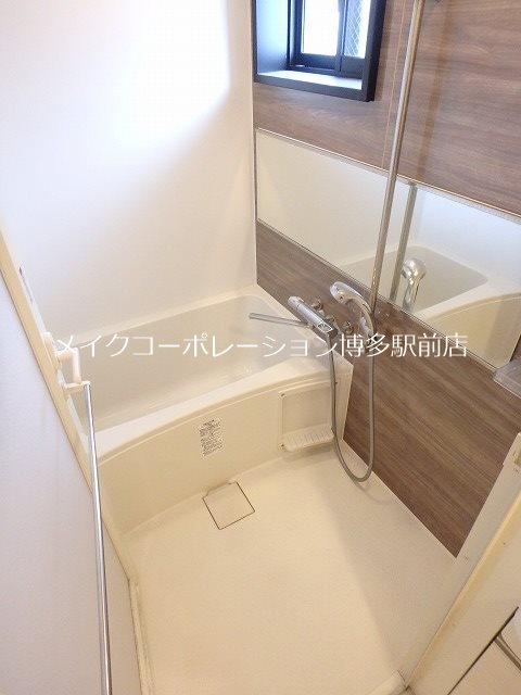 ヴィラージュ県庁前参番館 風呂画像