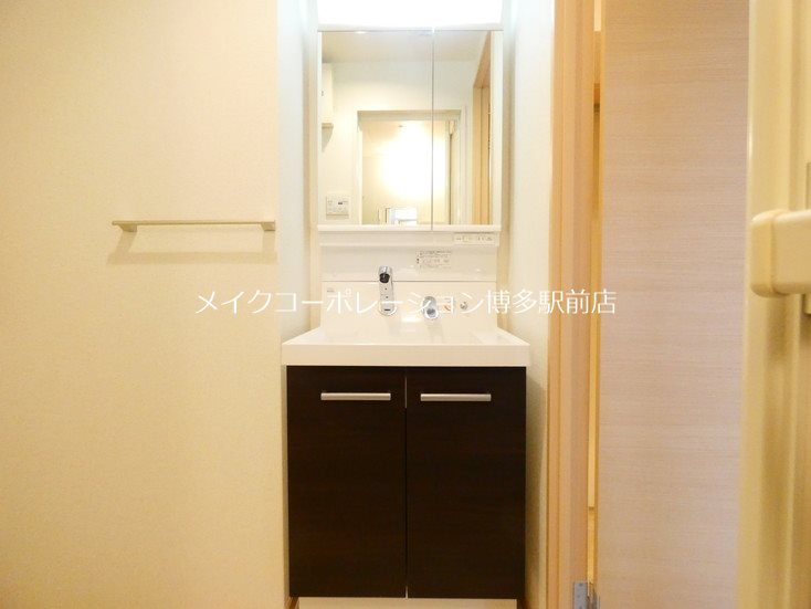 洗面所 エンブレイス博多駅南 その他1