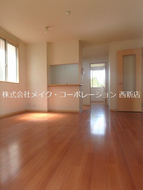 ※参考の為別部屋のお写真 ラ・プランタン リビング