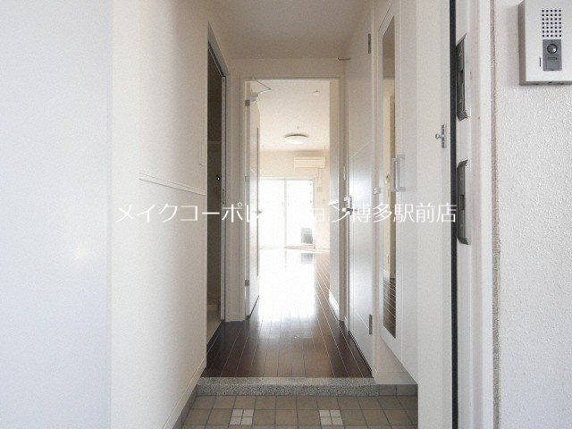※室内写真は同物件別部屋(清掃前の写真)引用・現状優先です。 エフ・パルク高宮 玄関