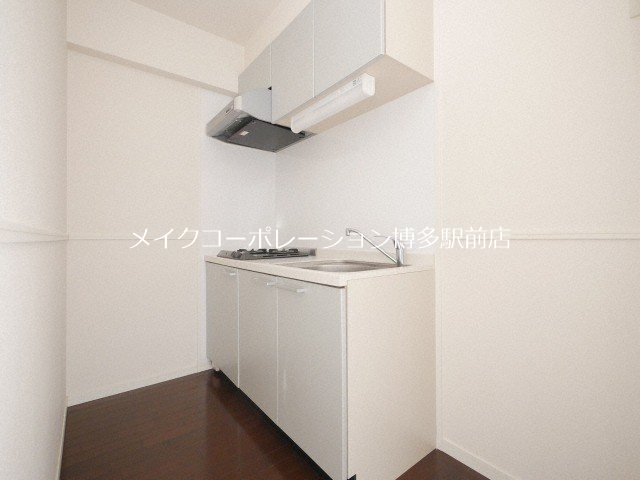 ※室内写真は同物件別部屋(清掃前の写真)引用・現状優先です。 エフ・パルク高宮 キッチン