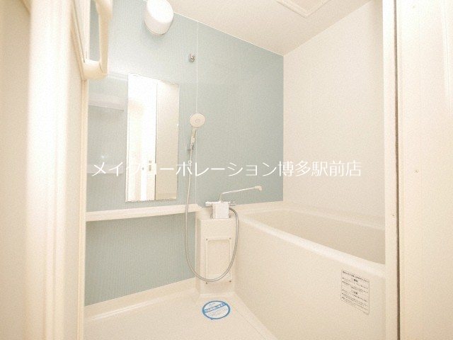 ※室内写真は同物件別部屋(清掃前の写真)引用・現状優先です。 エフ・パルク高宮 風呂画像