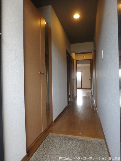 写真は同型タイプ フレア・クレスト水城 玄関