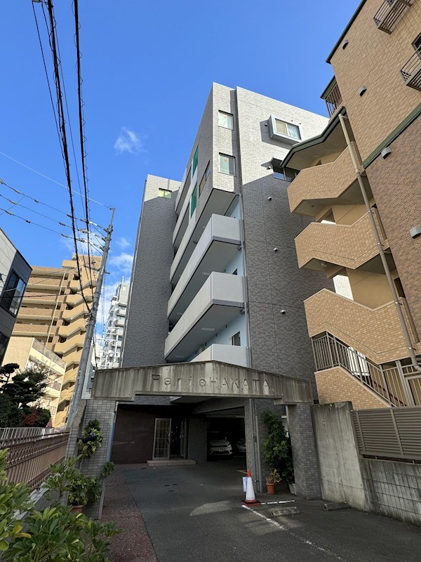 フェリエ博多 外観