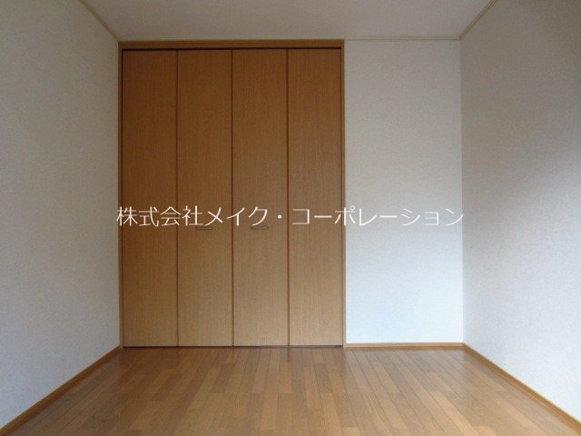 ベッドルーム サンナガオ ベッドルーム