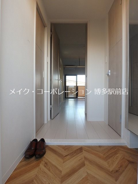 玄関 アルナージエッジ 玄関