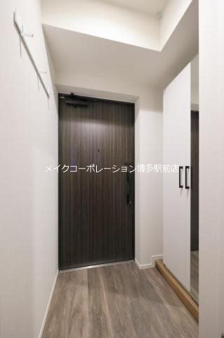 ラフィーネ箱崎駅前 玄関