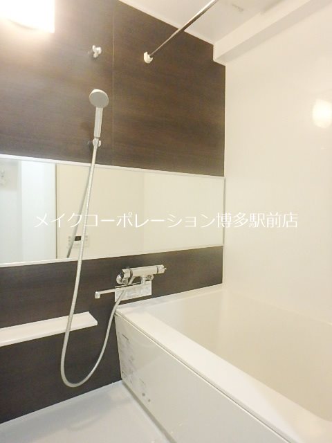 同物件別部屋引用・現状優先です♪ ネストピア六本松 風呂画像