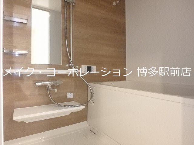 バス エルグランド吉塚 風呂画像