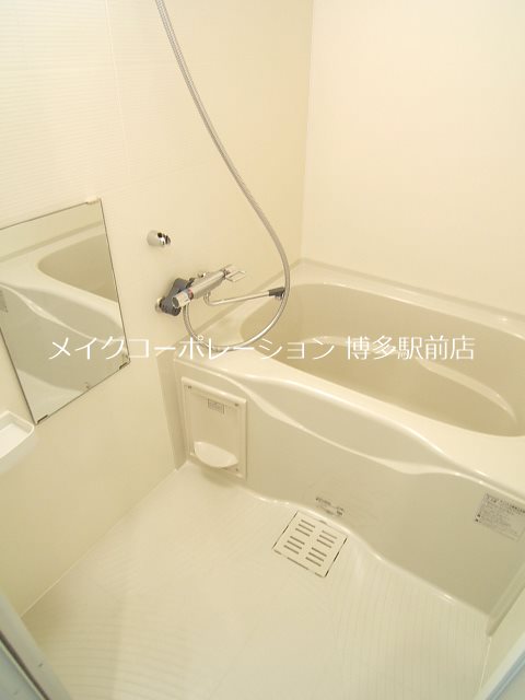 バス ラファセアリービオ博多 風呂画像