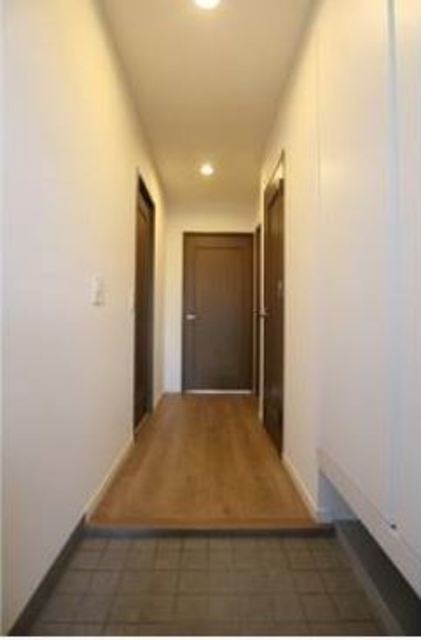 ※入居中の為別部屋写真使用現状優先 沙都和ビル 玄関
