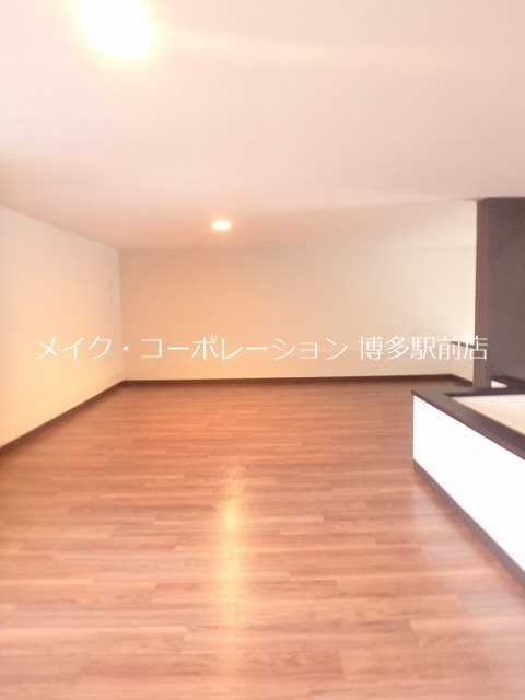 同物件、別号室の写真となります。 アンピオ吉塚弐番館 ベッドルーム