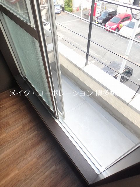 同物件、別号室の写真となります。 アンピオ吉塚弐番館 ベランダ