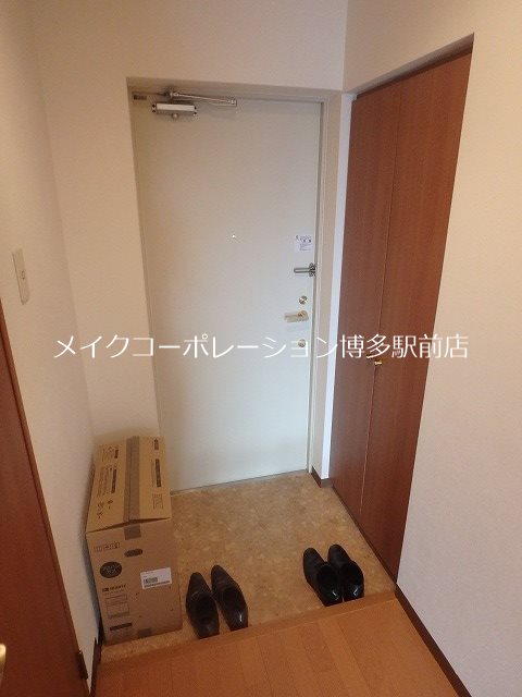 写真は同型タイプ アムフルッス 玄関