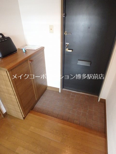 玄関 サーパス大博通り 玄関