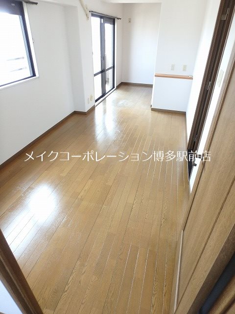 リビング サーパス大博通り その他8