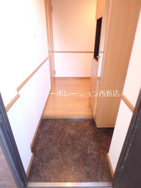 ※同建物内別部屋参考写真 マ・テール城南 玄関