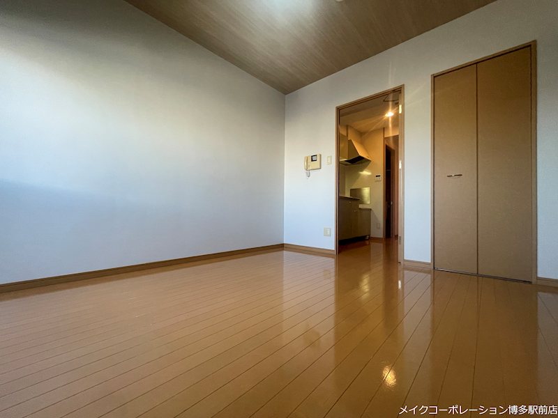 ※写真は棟内別部屋参考写真 ピュアドームサンミッシェル博多 リビング