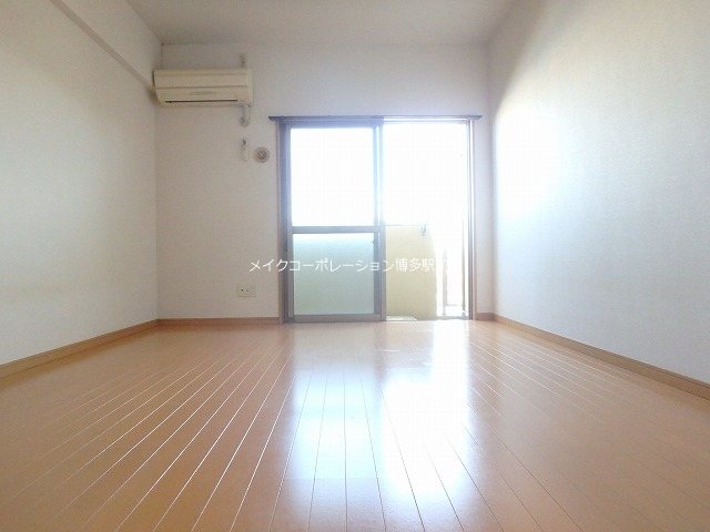 ※写真は棟内別部屋参考写真 ピュアドームサンミッシェル博多 ベッドルーム