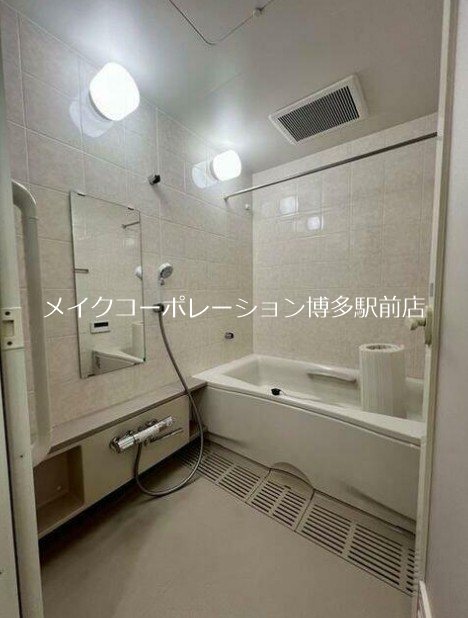 バス アンピール馬出九大病院前 風呂画像