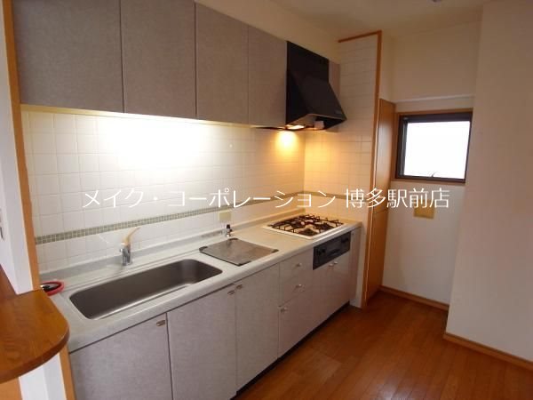 ※写真は棟内別部屋参考写真 アーサー博多ツインコート キッチン