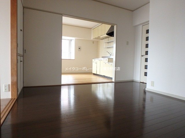 ※室内写真は棟内別部屋参考写真 パークサイド駅南 リビング