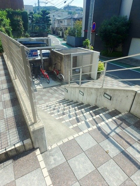 他共有部分 シャーメゾン六本松 その他外観1