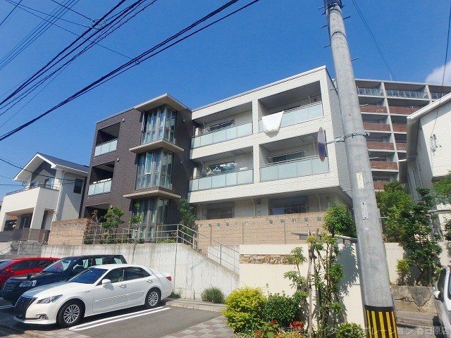 シャーメゾン六本松 外観