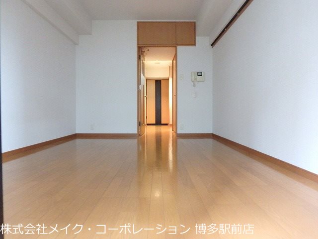 リビング ピュアドームリバーサイド天神 リビング