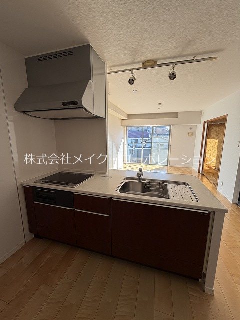 キッチン グランディア百道浜通り キッチン