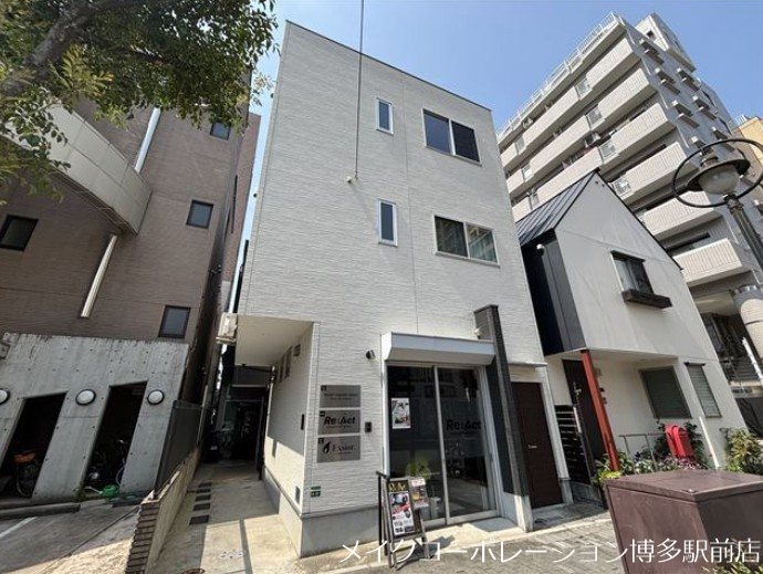 天神東ルッソ 外観