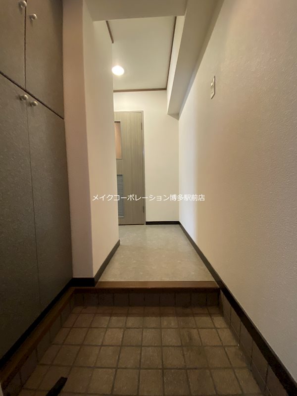 玄関 いわき6番館 玄関