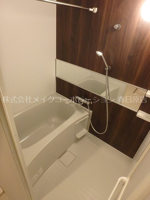 写真は同型タイプ メゾンクレール博多南 風呂画像