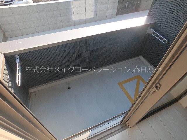 写真は同型タイプ メゾンクレール博多南 ベランダ